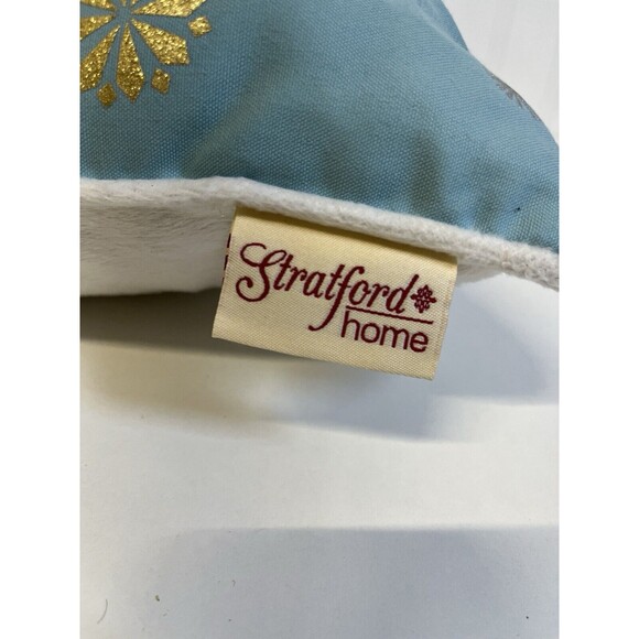 Christmas Throw Pillow. Silver/Gold Snowflakes‎ 19 x 12 1/2 - Picture 2 of 9